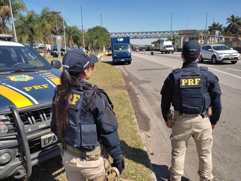 Polícia Rodoviária Federal em Operação de Ano Novo. Foto: Estradas.com.