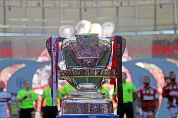 Troféu da Copa do Brasil. Foto: Getty Images