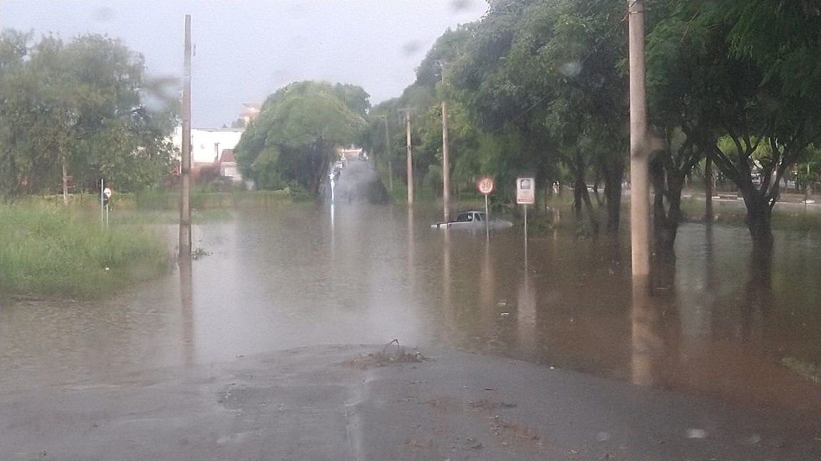 Um dos pontos com registro de alagamento. Foto: Diário de Rio Claro.